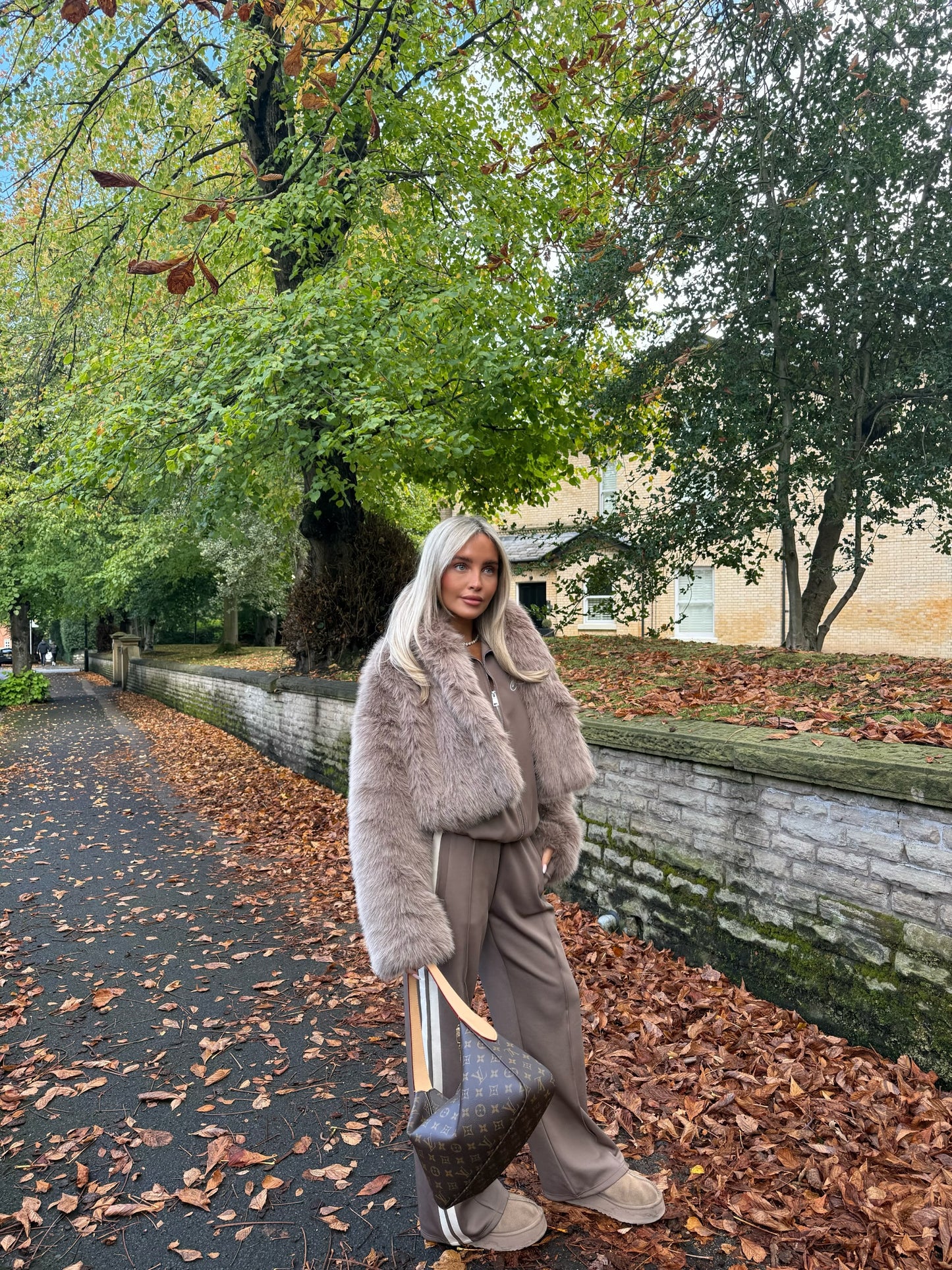 FAUX FUR JACKET | OAT (dispatch 2-3 weeks)